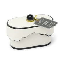 Lade das Bild in den Galerie-Viewer, Duftkerze Black Fig & Olive