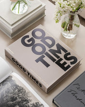 Lade das Bild in den Galerie-Viewer, Tea Table Book
