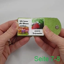 Lade das Bild in den Galerie-Viewer, Wichtel Buch mit persönlicher Abschiedsgeschichte
